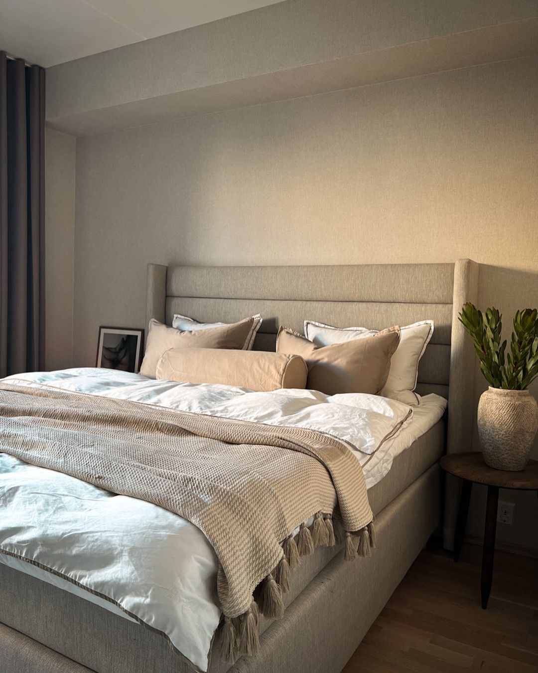 Personalized Paradise: Reflecting Your Identity Through Bedroom Décor